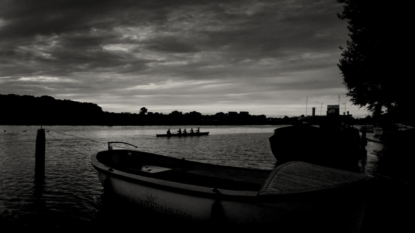 Roeiers op het Spaarne, Haarlem